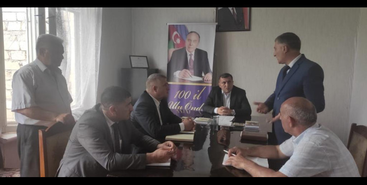 Goranboyda  vətəndaşların müraciətləri yerində araşdırıldı.
