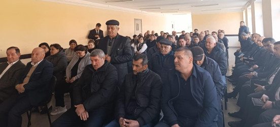 Hazırəhmədli kəndində səyyar qəbul keçirildi