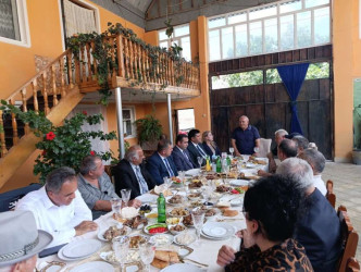 Goranboyda yazıçı doğum günü münasibətilə ziyarət olundu