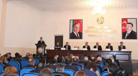 Goranboyda, “2025-ci ildə rayonun ictimai-siyasi,sosial-iqtisadi və mədəni inkişafı sahələrində görülmüş işlər və cari ildə qarşıda duran vəzifələr barədə” RİH Başçısının illik hesabat iclası keçirildi