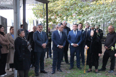 İcra başçısı Bağçakürd kəndində şəhidlərimizin  məzarlarını ziyarət etdi.