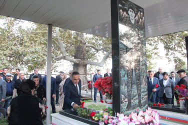 İcra başçısı Bağçakürd kəndində şəhidlərimizin  məzarlarını ziyarət etdi.