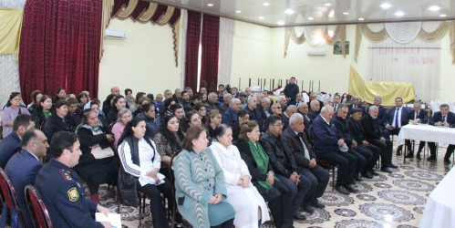 Düzqışlaq kəndində səyyar qəbul keçirildi