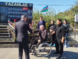 Goranlı kəndində şəhidlərimizin  məzarları ziyarət edildi