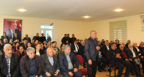 Veyisli kəndində səyyar qəbul keçirildi