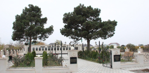 Fəxarlı kəndində Şəhidlər Xatirə Abidəsi yenidənqurma işlərindən sonra ziyarət olundu