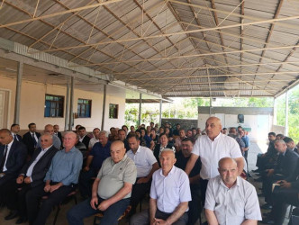 Goranboy rayonunda növbəti səyyar qəbul Qarapirimli kəndində keçirildi