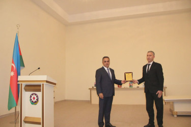 Goranboyda Ümummilli Lider Heydər Əliyevin 103-cü ildönümü ilə bağlı "Vətənə, xalqa həsr edilən ömür" mövzusunda konfrans keçirildi