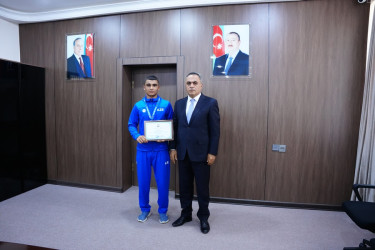 İcra başçısı cüdo üzrə beynəlxalq turnirin qalibi ilə görüşdü