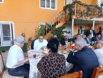 Goranboyda yazıçı doğum günü münasibətilə ziyarət olundu
