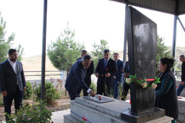 “27 sentyabr-Anım Günü”nün beşinci ildönümü ilə bağlı Səfikürd Şəhidlər Xiyabanında şəhidlərimizin məzarları ziyarət olundu