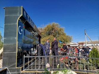 Goranlı kəndində şəhidlərimizin  məzarları ziyarət edildi