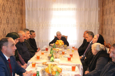 Goranboyda icra başçısı “31 dekabr-Dünya Azərbaycanlılarının Həmrəyliyi Günü” və  2026-cı ilin gəlişi münasibətilə  şəhid anasını evində ziyarət etdi.