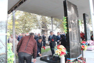 İcra başçısı Bağçakürd kəndində şəhidlərimizin  məzarlarını ziyarət etdi.