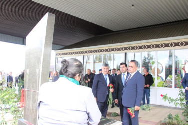 “27 sentyabr-Anım Günü”nün beşinci ildönümü ilə bağlı Səfikürd Şəhidlər Xiyabanında şəhidlərimizin məzarları ziyarət olundu