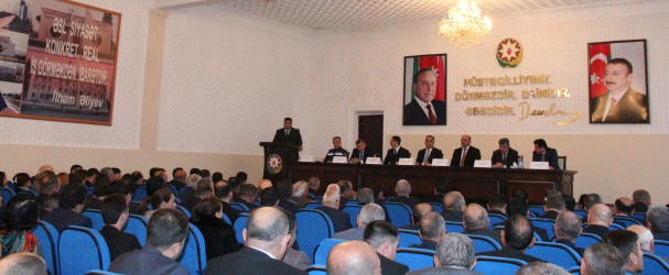 Goranboyda, “2025-ci ildə rayonun ictimai-siyasi,sosial-iqtisadi və mədəni inkişafı sahələrində görülmüş işlər və cari ildə qarşıda duran vəzifələr barədə” RİH Başçısının illik hesabat iclası keçirildi