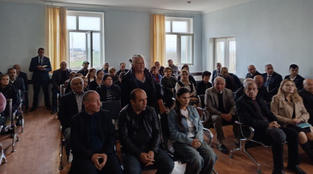 Fəxralı kəndində səyyar qəbul keçirildi