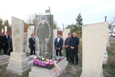 Şəfəq kəndində şəhidlərimizin məzarları ziyarət edildi