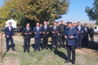 Hazırəhmədli kəndində şəhidlərimizin  məzarları ziyarət edildi