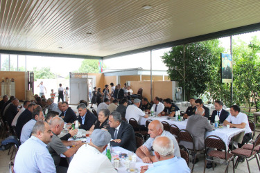 Qızılhacıllı qəsəbəsində şəhid atasının dəfn mərasimi keçirildi