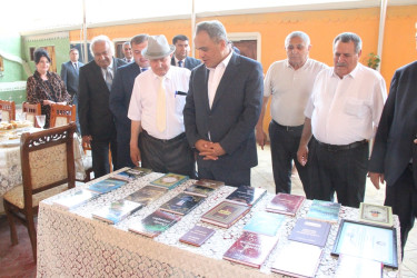Goranboyda yazıçı doğum günü münasibətilə ziyarət olundu