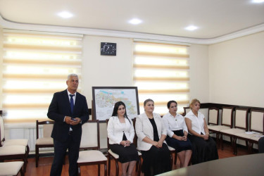 Yüksək nəticə göstərmiş, müxtəlif müsabiqələrdə fərqlənən şagirdlərlə görüş