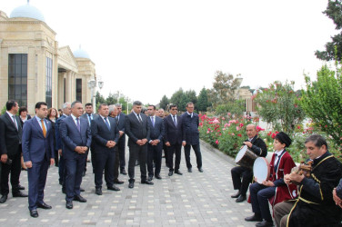 "Yaşıl dünya naminə həmrəylik ili" çərçivəsində rəsm və əl işləri sərgisi təşkil olundu.2024-cü il
