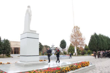 Goranboyda Ümummilli Lider Heydər Əliyevin anım günü ilə  bağlı, “Heydər Əliyev-dövlətçilik və liderlik məktəbi” adlı konfrans keçirildi