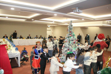 Goranboyda 31 dekabr-Dünya Azərbaycanlılarının Həmrəylik Günü və Yeni ilin gəlişi ilə bağlı, şəhidlərimizin azyaşlı övladları ilə görüş keçirildi