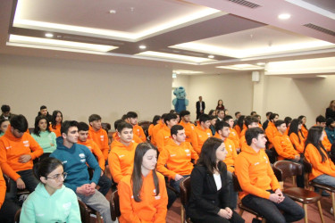 "Goranboy 2026-Gənclər Paytaxtı" ümumrayon tədbirləri çərçivəsində, Olimpiya İdman Kompleksində 60 nəfər şəhid övladlarının iştirakı ilə təşkil olunan gənclik düşərgəsinin açılış mərasimi keçirildi