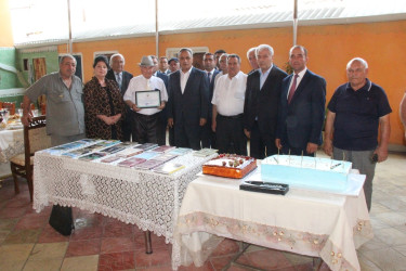 Goranboyda yazıçı doğum günü münasibətilə ziyarət olundu