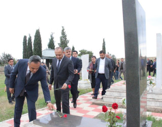 “27 sentyabr-Anım Günü”nün beşinci ildönümü ilə bağlı Tap Qaraqoyunluda şəhidlərimizin məzarları ziyarət olundu