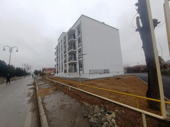 Goranboy şəhərində yeni inşa edilən 16 və 20 mənzilli yaşayış binalarında son tamamlama işləri aparılır