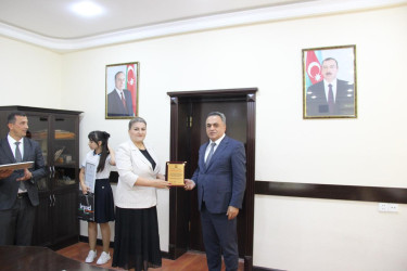 Yüksək nəticə göstərmiş, müxtəlif müsabiqələrdə fərqlənən şagirdlərlə görüş