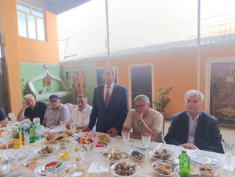 Goranboyda yazıçı doğum günü münasibətilə ziyarət olundu