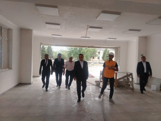 Goranboyda yeni inşa olunan internat tipli gimnaziyada tikinti işlərinin gedişinə baxış keçirildi