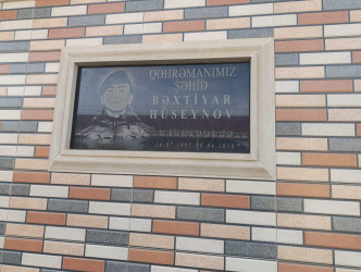 Goranboyda İcra başçısı Aprel şəhidinin ildönümündə ailəsini ziyarət etdi