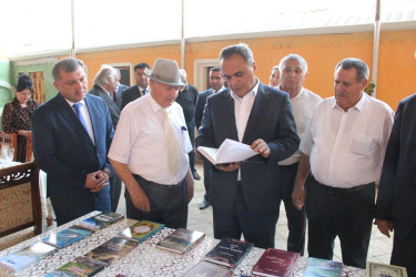 Goranboyda yazıçı doğum günü münasibətilə ziyarət olundu