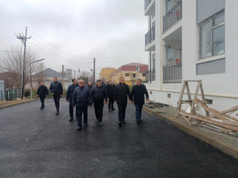Goranboy şəhərində yeni inşa edilən 16 və 20 mənzilli yaşayış binalarında son tamamlama işləri aparılır