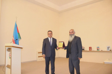 Goranboyda Ümummilli Lider Heydər Əliyevin 103-cü ildönümü ilə bağlı "Vətənə, xalqa həsr edilən ömür" mövzusunda konfrans keçirildi
