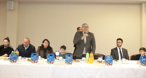 Goranboyda 31 dekabr-Dünya Azərbaycanlılarının Həmrəylik Günü və Yeni ilin gəlişi ilə bağlı, şəhidlərimizin azyaşlı övladları ilə görüş keçirildi