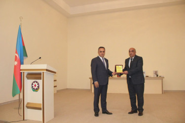 Goranboyda Ümummilli Lider Heydər Əliyevin 103-cü ildönümü ilə bağlı "Vətənə, xalqa həsr edilən ömür" mövzusunda konfrans keçirildi