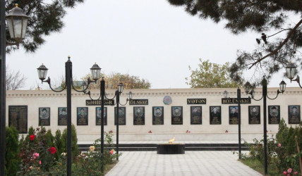 Fəxarlı kəndində Şəhidlər Xatirə Abidəsi yenidənqurma işlərindən sonra ziyarət olundu
