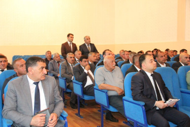 Goranboyda icra başçısı fermerlərlə görüş keçirdi