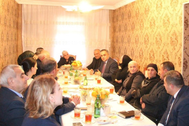 Goranboyda icra başçısı “31 dekabr-Dünya Azərbaycanlılarının Həmrəyliyi Günü” və  2026-cı ilin gəlişi münasibətilə  şəhid anasını evində ziyarət etdi.