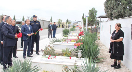 “27 sentyabr-Anım Günü”nün beşinci ildönümü ilə bağlı Dəliməmmədlidə şəhidlərimizin məzarları ziyarət olundu