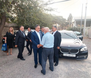 İcra Başçısı Xoylu kəndində şəhid övladını 1-ci sinfə getməsi münasibəti ilə ziyarət etdi