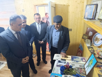 Goranboyda İcra başçısı Aprel şəhidinin ildönümündə ailəsini ziyarət etdi