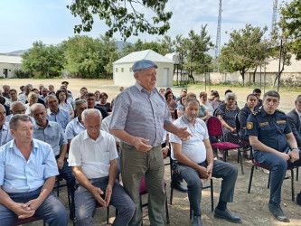 Şəfəq kəndində səyyar qəbul keçirildi